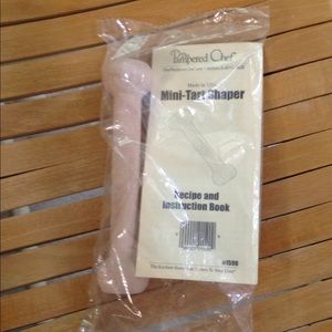 Pampered Chef mini tart shaper